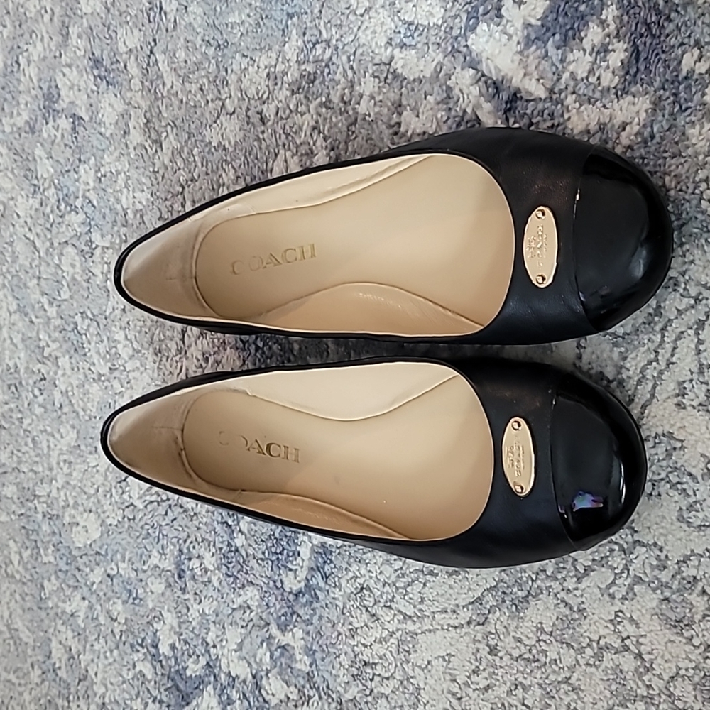 Coach flats